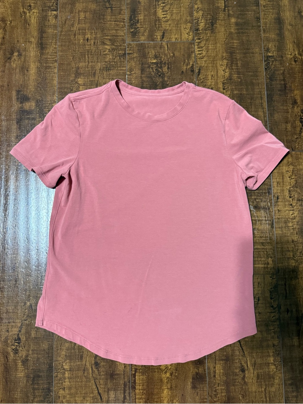 Lululemon Dusty Rose short sleeve tee